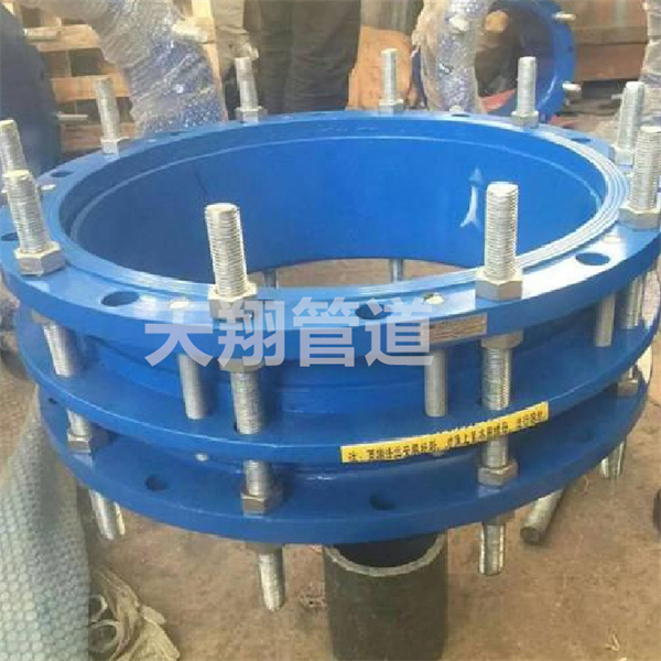 ���������s���^