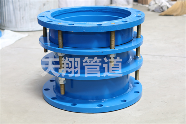 ���������s���^