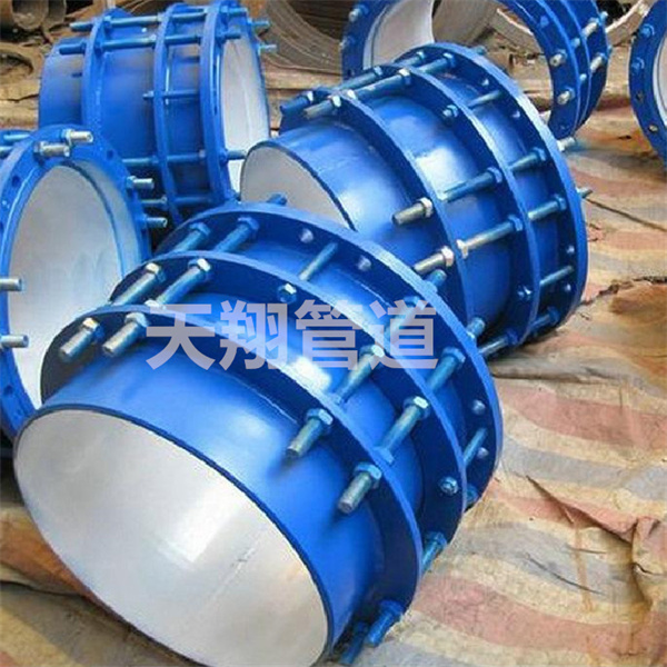 ������s���^